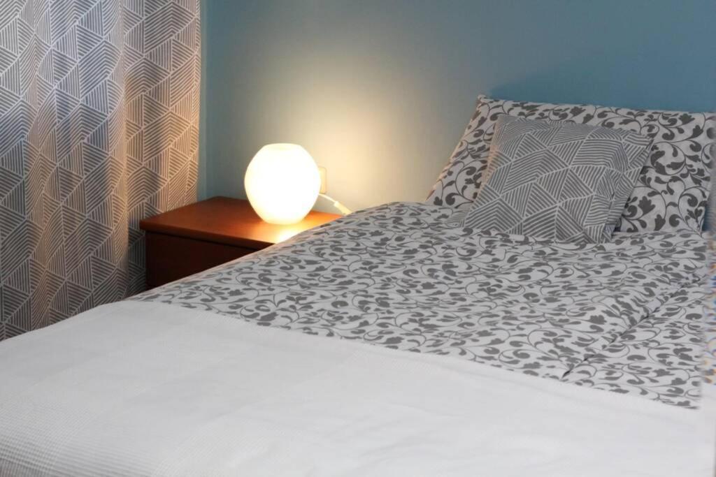 Fast Friend - Cozy Apartment In The Center With Private Garage غييكا المظهر الخارجي الصورة