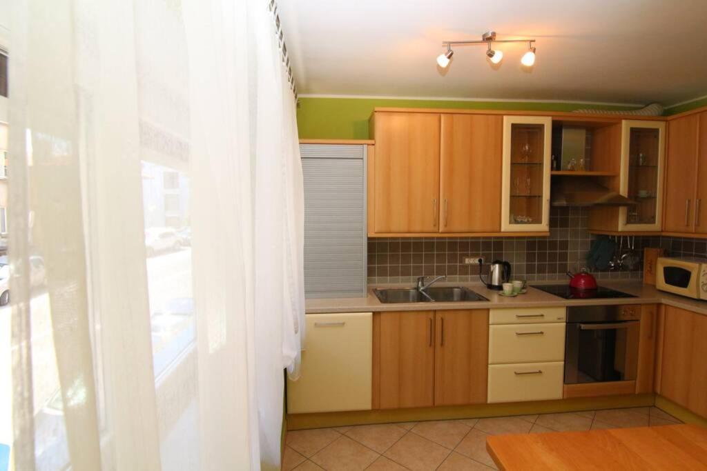 Fast Friend - Cozy Apartment In The Center With Private Garage غييكا المظهر الخارجي الصورة