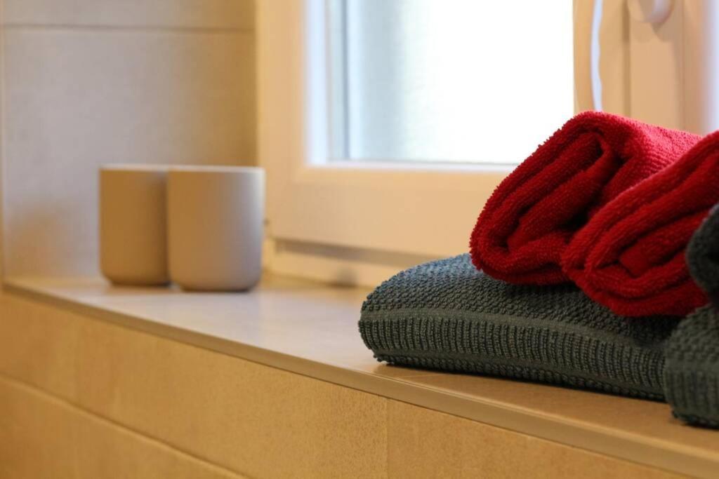 Fast Friend - Cozy Apartment In The Center With Private Garage غييكا المظهر الخارجي الصورة