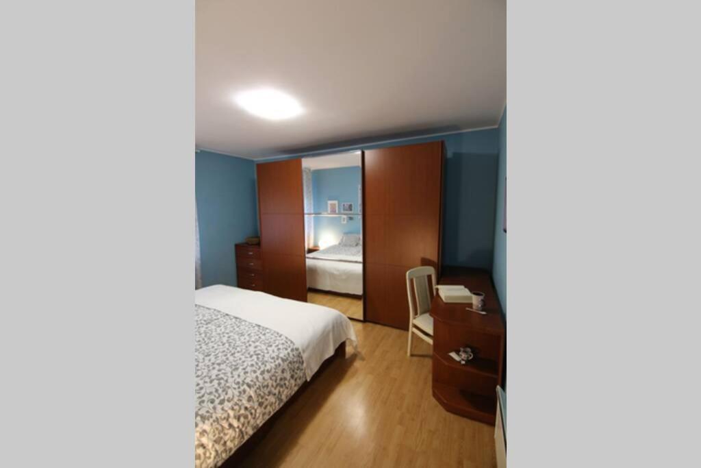 Fast Friend - Cozy Apartment In The Center With Private Garage غييكا المظهر الخارجي الصورة